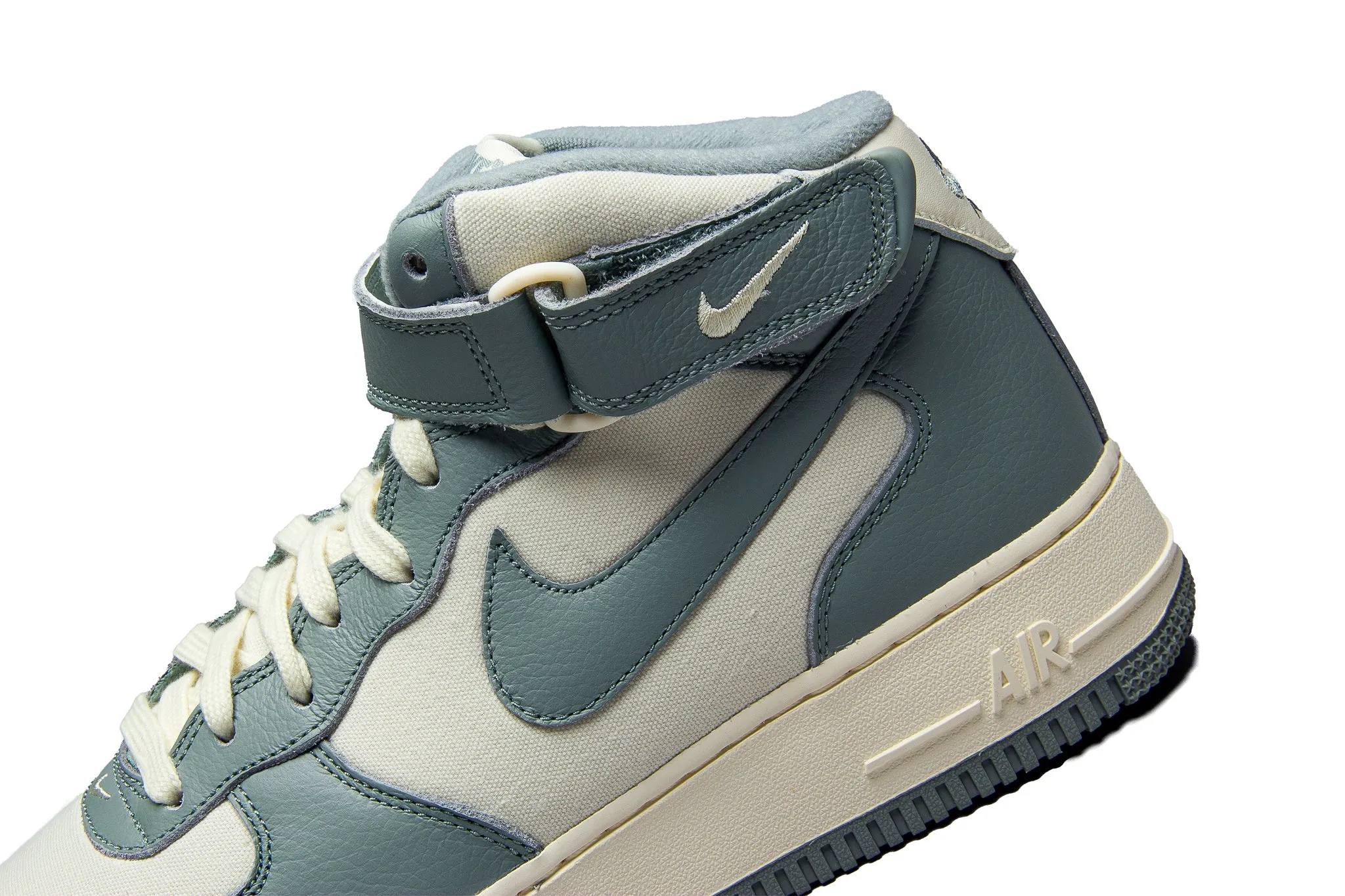 Nike Air Force 1 Mid 07 LX "Mica Green" - Men